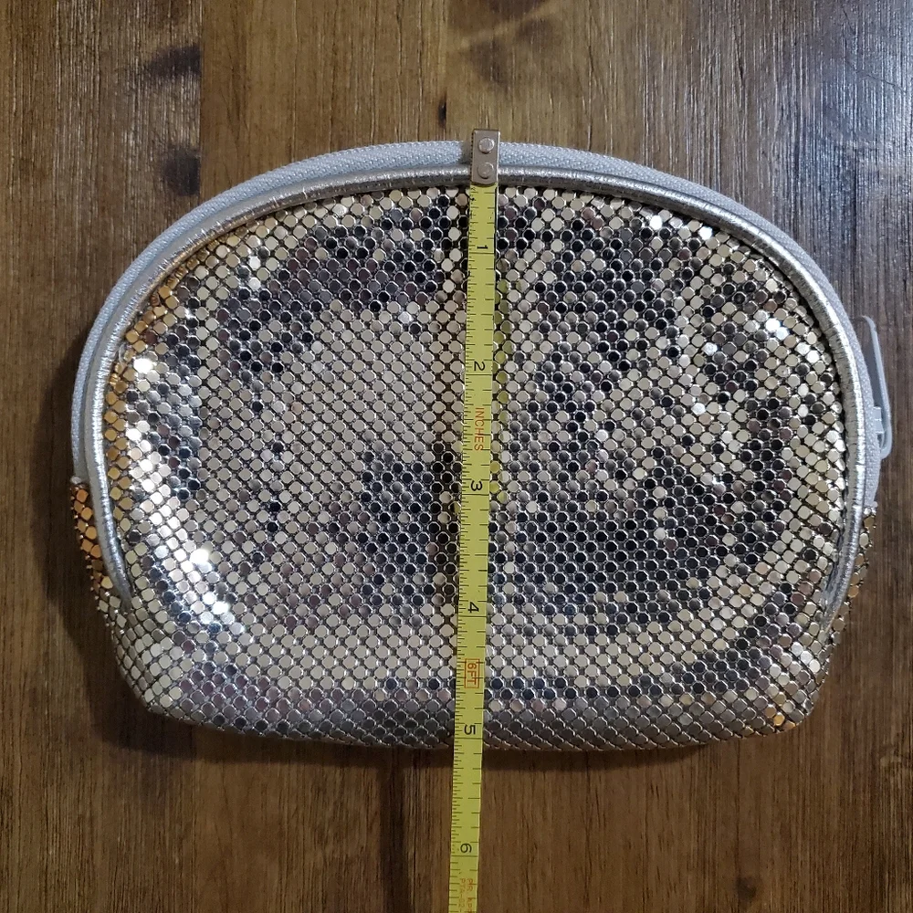 New Women's Shiny Metallic Silver Metal Mesh Coin Purse / Cosmetic Makeup Bag